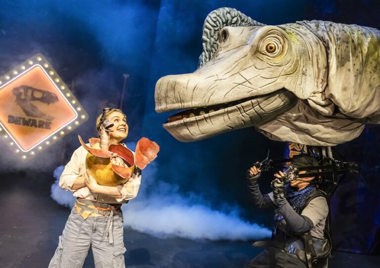Dinosaur World Live