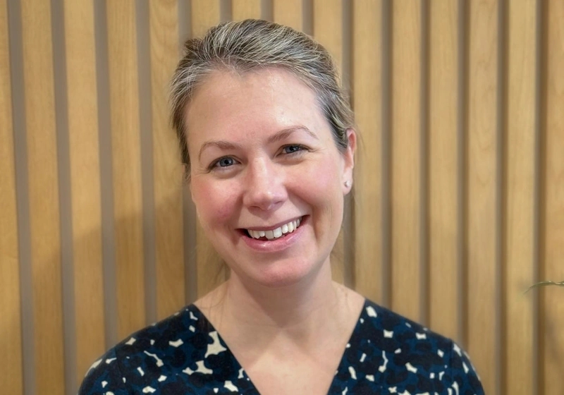 Dr sarah armstrong