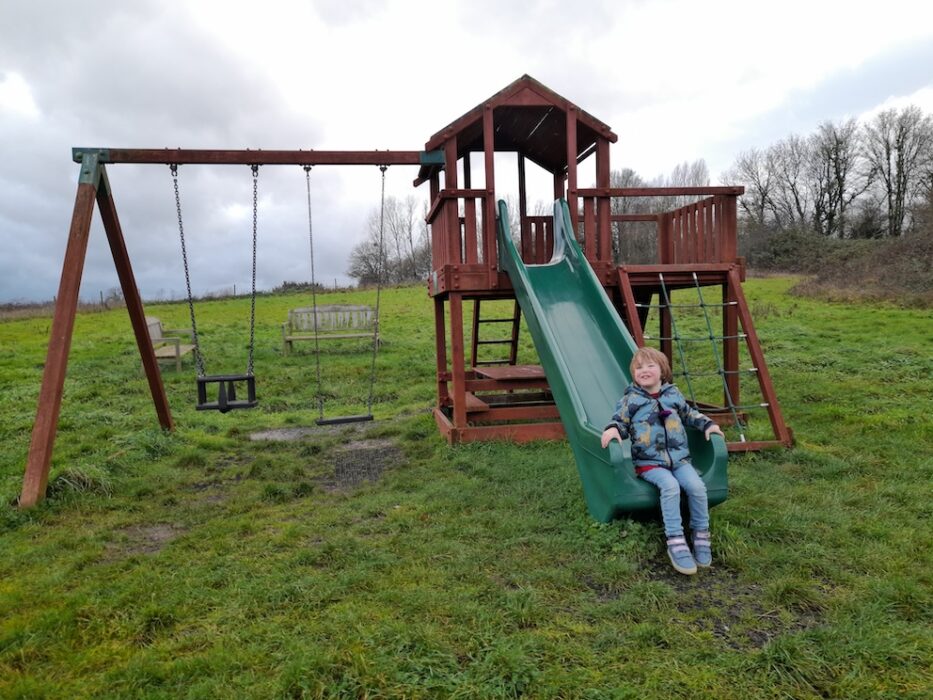 Bath mum Georgie Crawshaw heads to Flourish’s Farleigh Road site near Norton St Philip with her young son and a friend, discovering a crowd-pleasing Sunday roast, warm family-friendly service and plenty to keep little ones happy.