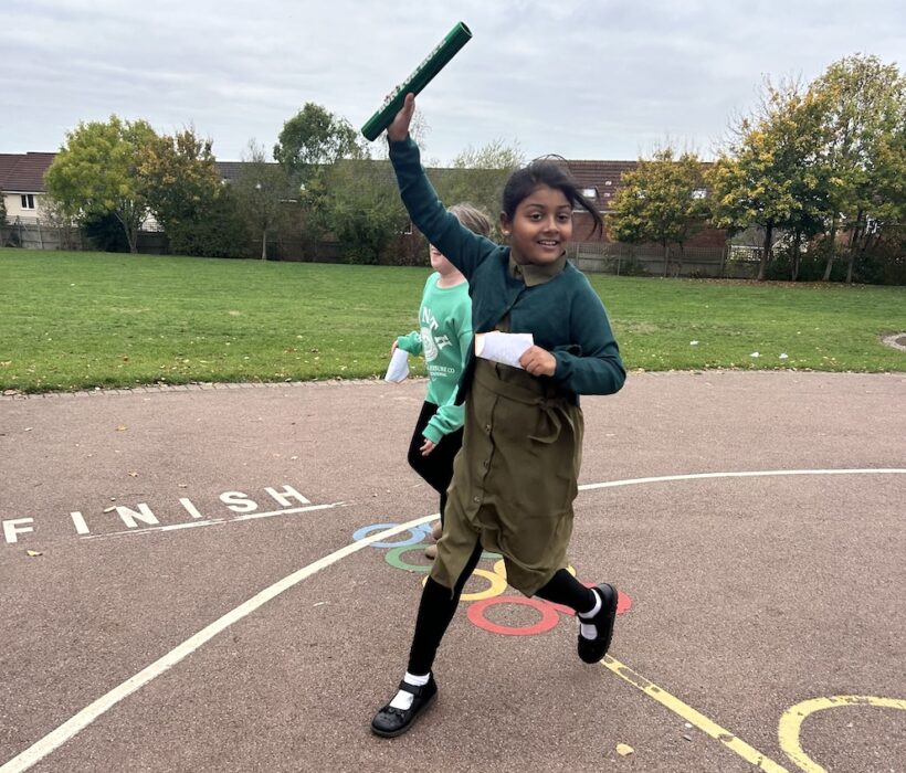 Over 400 pupils at Moredon Primary ran a mile for HOPE, raising awareness of domestic abuse and celebrating their HOPE Award.