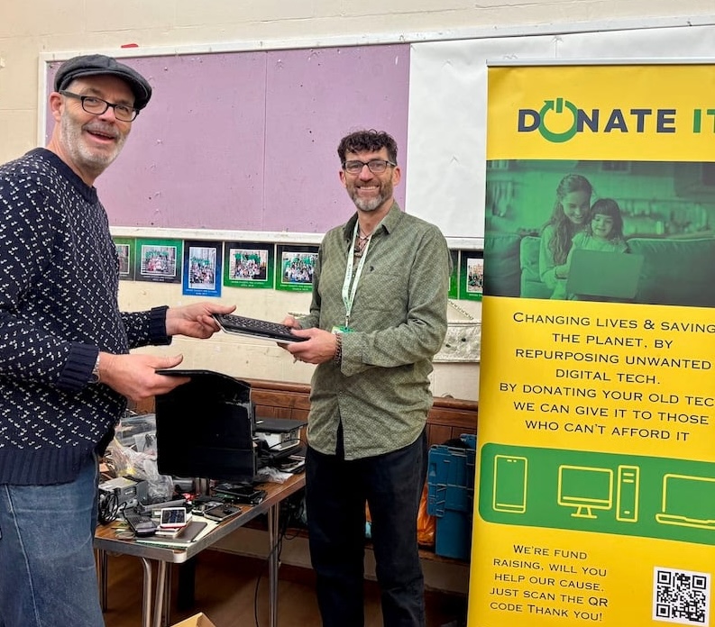 Share and Repair is running sewing workshops and a Tech Amnesty in Bath and surrounding villages this February. Families can learn new skills and donate old tech.