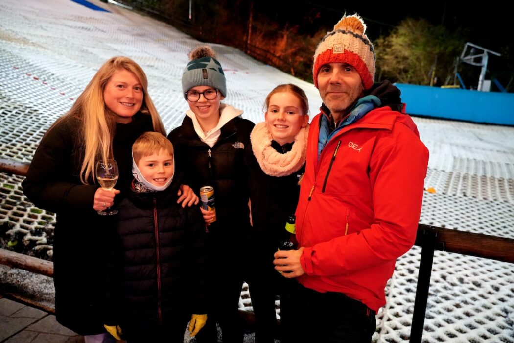 Our review of Mendip Activity Centre’s Après Ski Fridays, with floodlit skiing, live music, pizza and a fun end to the working week for families.