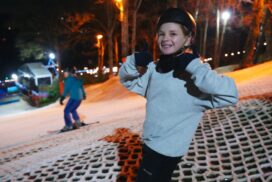 Our review of Mendip Activity Centre’s Après Ski Fridays, with floodlit skiing, live music, pizza and a fun end to the working week for families.