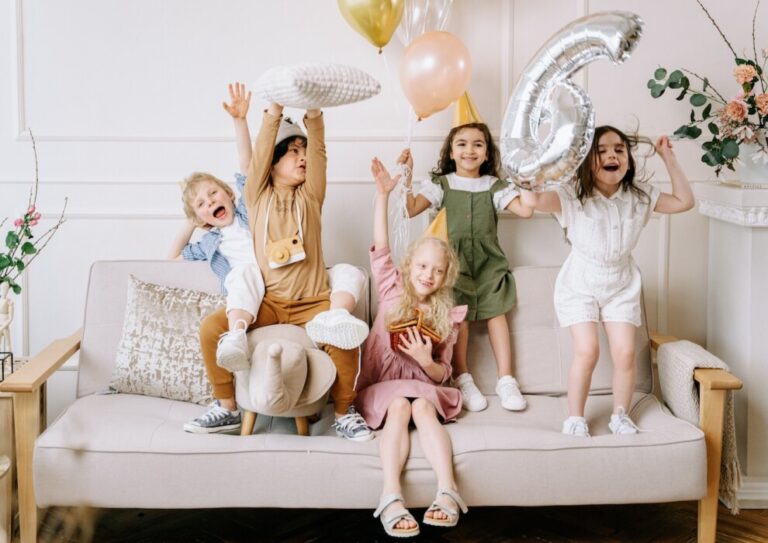 Discover Whimsy & Wild founder Isobel Pinder, creating beautifully styled children’s parties for busy Bath and Wiltshire families.