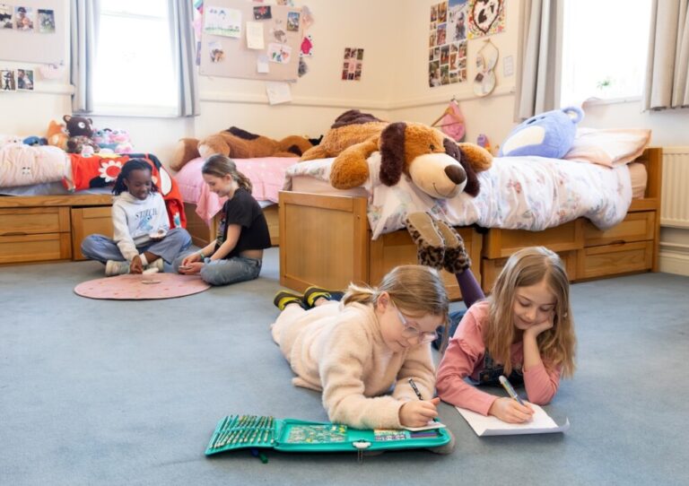 Monkton Prep School wins a prestigious BSA award for its innovative approach to supporting junior boarders and their families throughout the boarding journey.