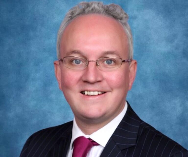 Stonar School has announced the appointment of Aaron J G King as its new headmaster. He will take up the role in September 2026.