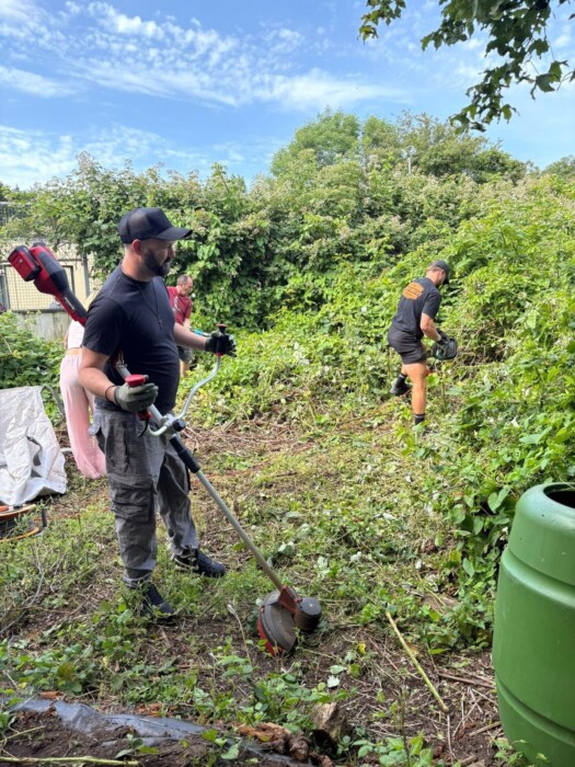 More than 40 One Church Keynsham volunteers have transformed an overgrown garden at Lift Broadlands into a new outdoor space for students.