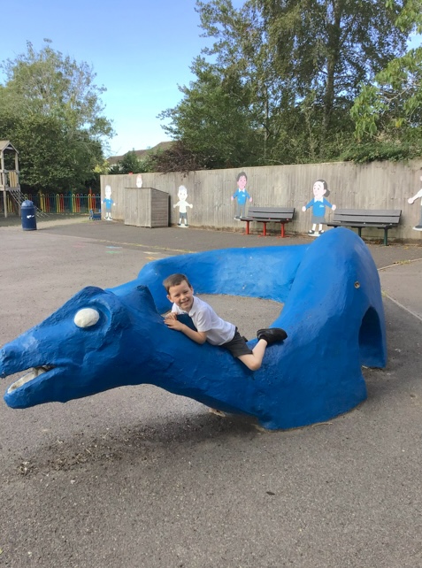 Holbrook Primary School in Trowbridge has celebrated its 50th anniversary with a community picnic, time capsule, photo exhibition and dragon competition.