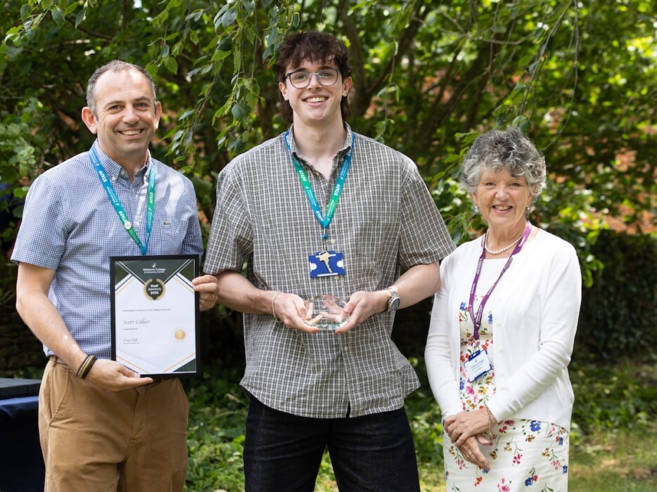 Meta descriptionWiltshire College & University Centre has celebrated the dedication, compassion and expertise of staff at its annual Staff Awards, held at Lackham campus.