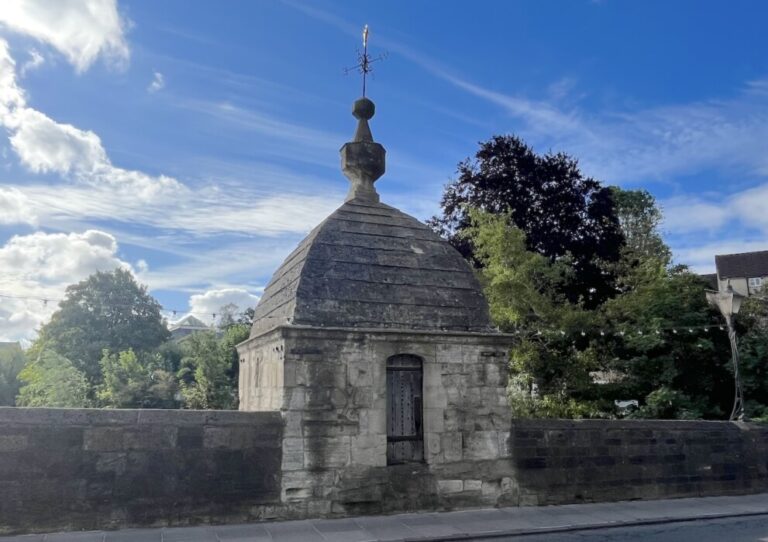 Bradford on Avon’s Town Bridge Lock Up opens for Heritage Open Days from 17–19 September. Entry is free and no booking is required.