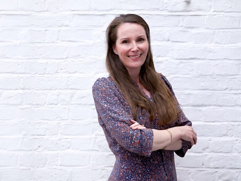 Bath mum Joanna Lewis launches a website design service helping local businesses, including those run by parents and carers, grow their online presence.