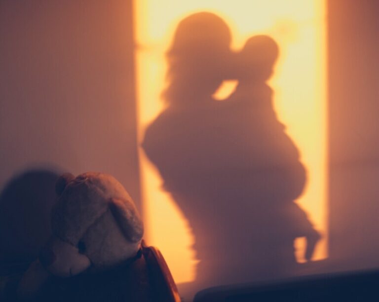 Bath Mind Ambassador Meera Phull shares expert advice on maternal mental health, recognising warning signs, managing stress and finding support.