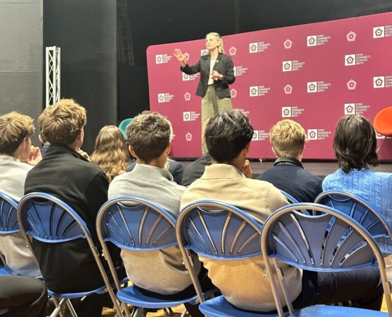 Bath MP Wera Hobhouse meets King Edward’s School sixth form students to discuss democracy, climate change, AI and the issues affecting young people.